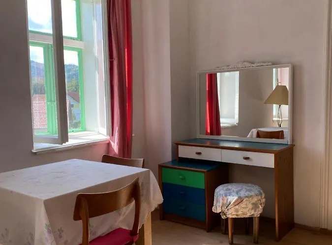 Hisa Velikanka_giantess